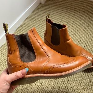 Almost new doc marten Chelsea boots